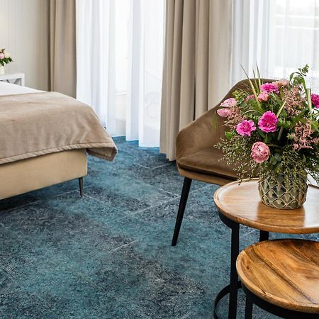 Hotel Szafir Jastrzębia Góra Екстериор снимка