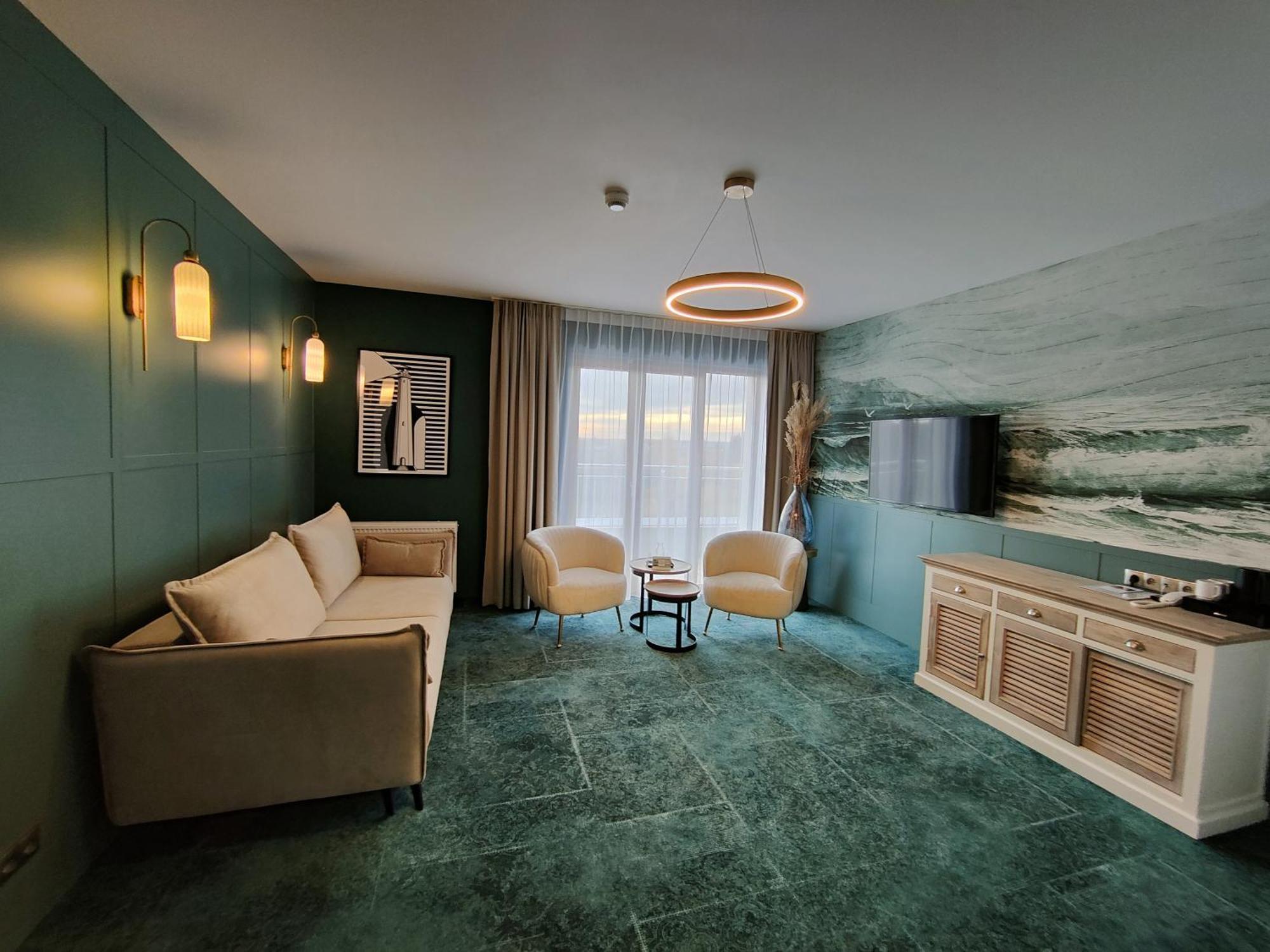 Hotel Szafir Jastrzębia Góra Екстериор снимка