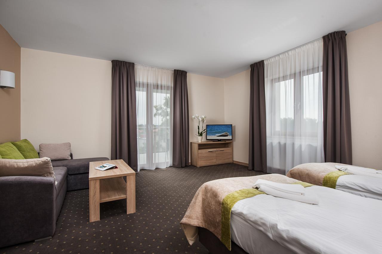 Hotel Szafir Jastrzębia Góra Екстериор снимка